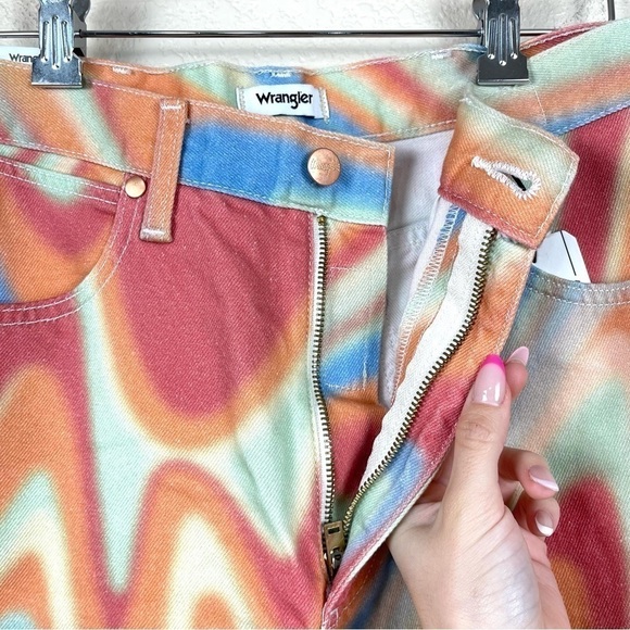 NWT Wrangler Wild West 603 High Rise Straight Rainbow Wave Jeans Sz 28X28 Women - Picture 4 of 15